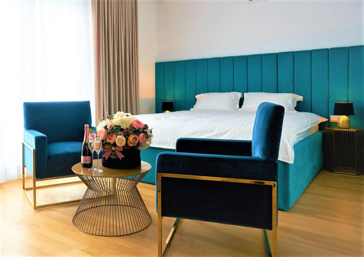 Hotel Glory Oradea Extérieur photo