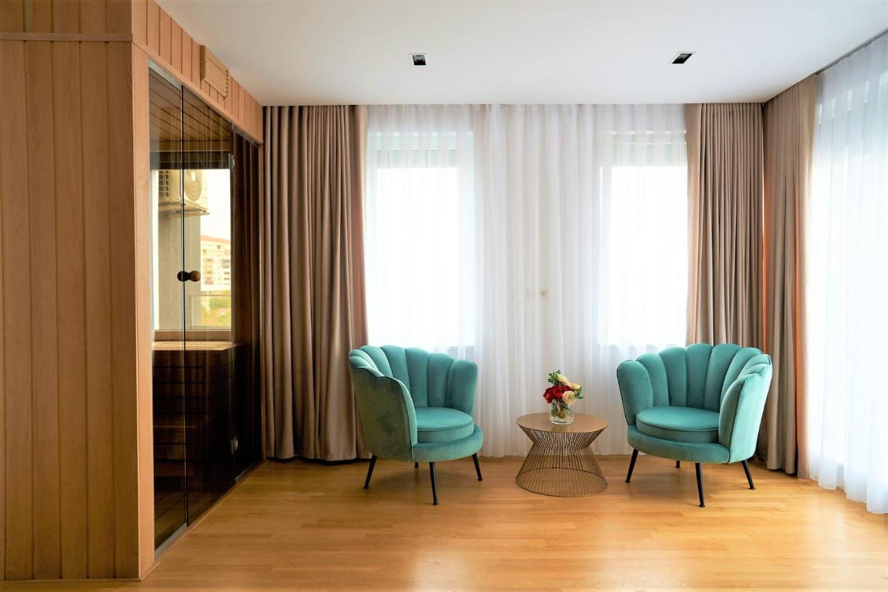 Hotel Glory Oradea Extérieur photo