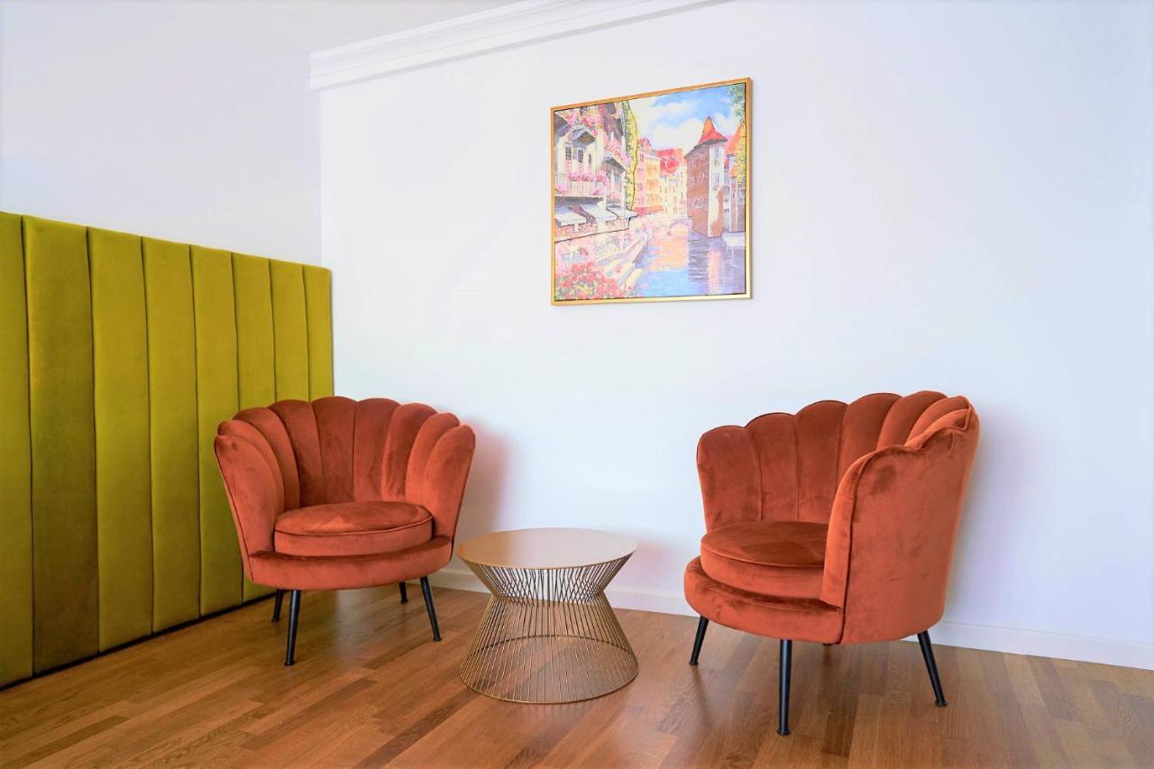 Hotel Glory Oradea Extérieur photo