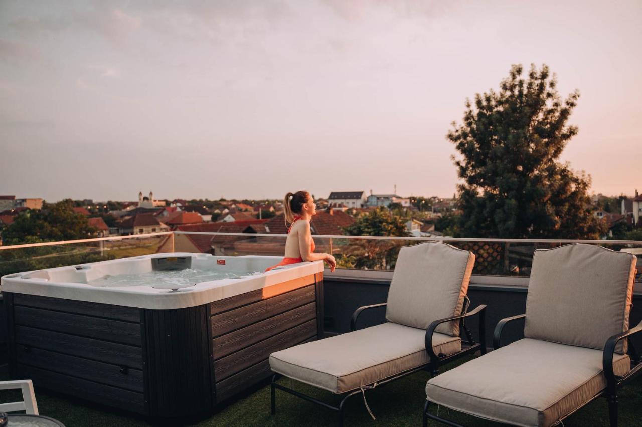 Hotel Glory Oradea Extérieur photo